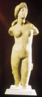 la  splendente di bellezza e grazia Afrodite (Museo di Cipro) volle nascere in questa isola. 
