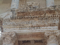 Biblioteca di Celso altro particolare