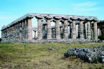 Paestum, la Basilica. Immagine fornita dallAssessorato al Turismo Regione Campania  Ente Provinciale del Turismo di Napoli.