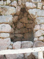 Tirinto, particolare delle mura.