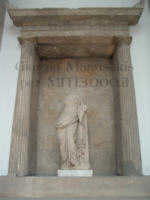 Altare di Atena lato sinistro