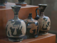 vetrina con Lekythos vari