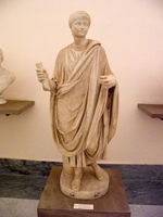 Fanciullo con testa antica non pertinente - Corpo tardo-flavio/traianeo (fine I sec. d.C. - inizi -II sec.d.C.); testa neroniana (54-68 d.C.), inv. 6064.