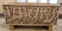 Sarcofago con Eracle ebbro che si unisce al corteo di Dioniso - 200 d.C. ca, inv. 6776.