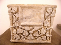 Urna con epigrafe funeraria - Seconda met di I sec. d.C., inv. 2988 (CIL VI 10386).