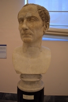 Testa colossale di Giulio Cesare - Inizio II sec.d.C. inv. 6038.
