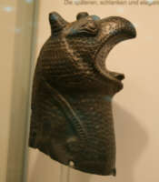 ornamento bronzeo di cratere