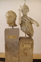 Gruppo in marmo del “Ratto del Palladio” - Statua del Palladio (simulacro di Atena troiana). Età tiberiana. - Marble group of The stealing of Palladio - Statue of Palladio (Trojan Athena simulacrum). Tiberian age.
