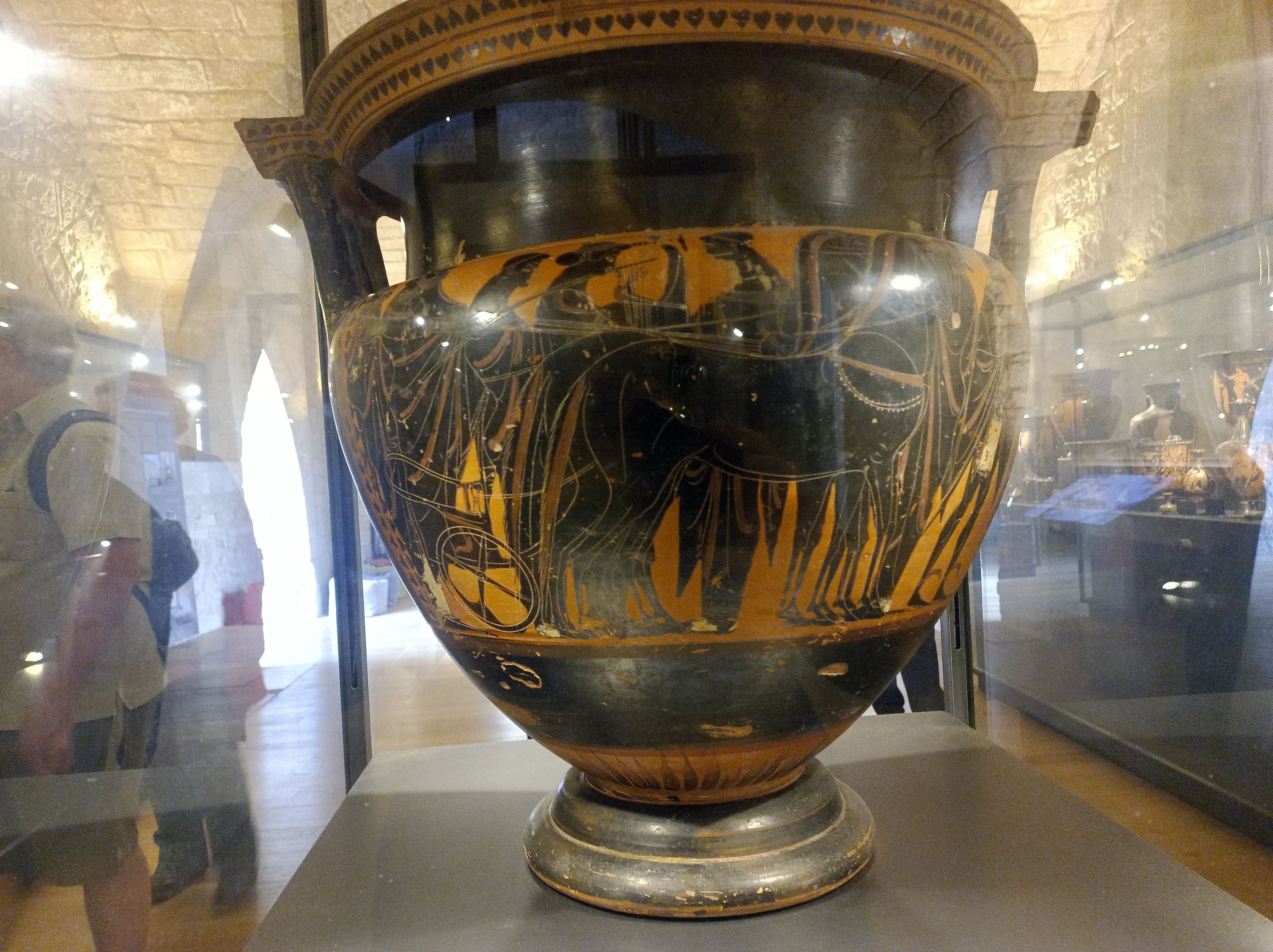 Cratere attico a colonne a figure nere