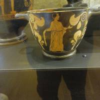 Skyphos, da Ruvo di Puglia