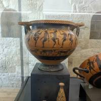 Cratere a colonnette