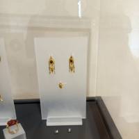 Orecchini a pendente in oro